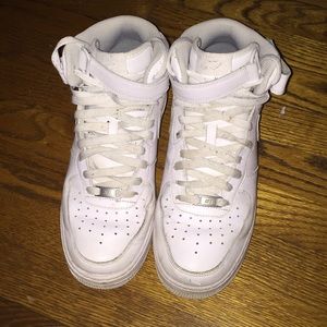 Nike Air Force 1 - White Hightops with straps